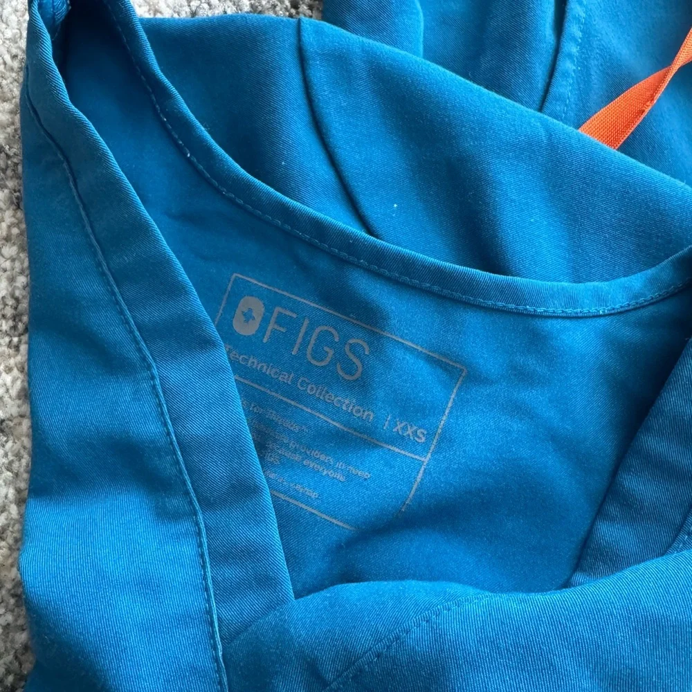 Blue Scrub Set - Picture 2 of 3